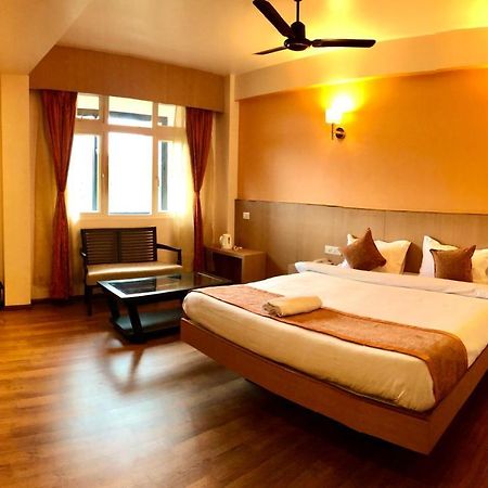Orange Homestay Shillong Buitenkant foto