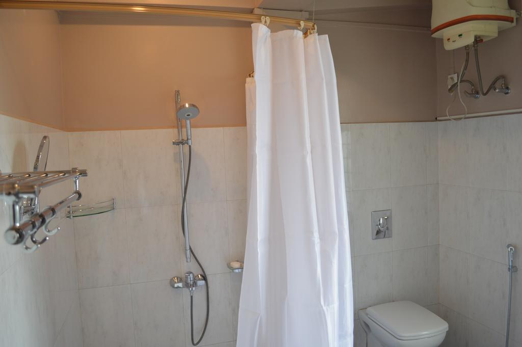 Orange Homestay Shillong Buitenkant foto