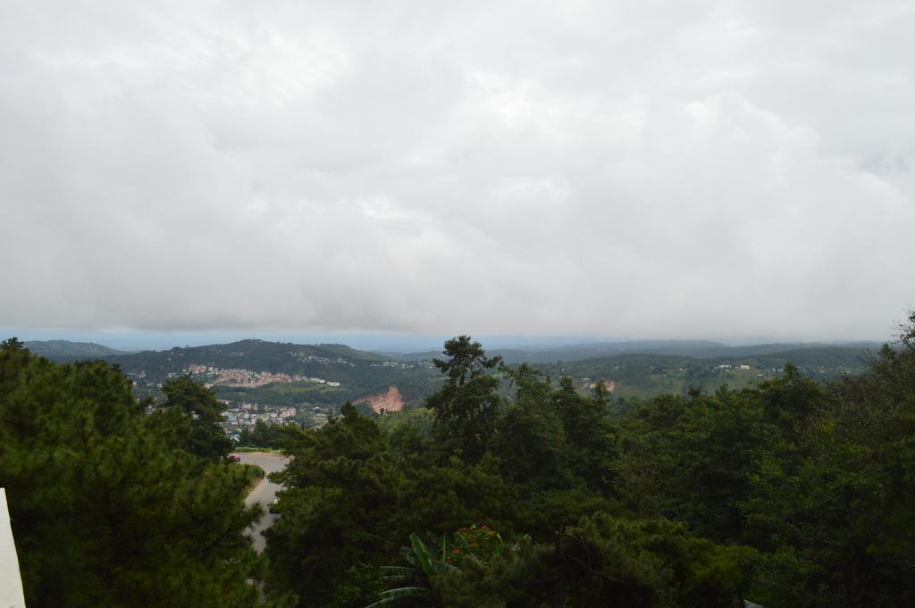 Orange Homestay Shillong Buitenkant foto