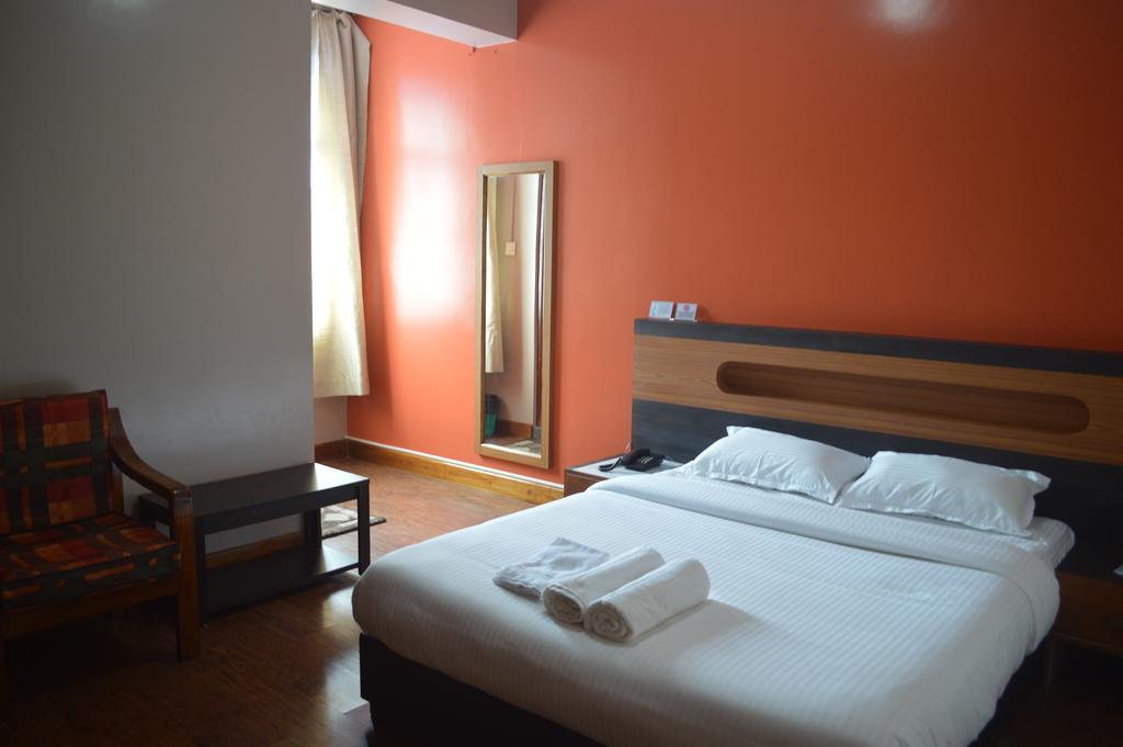 Orange Homestay Shillong Buitenkant foto