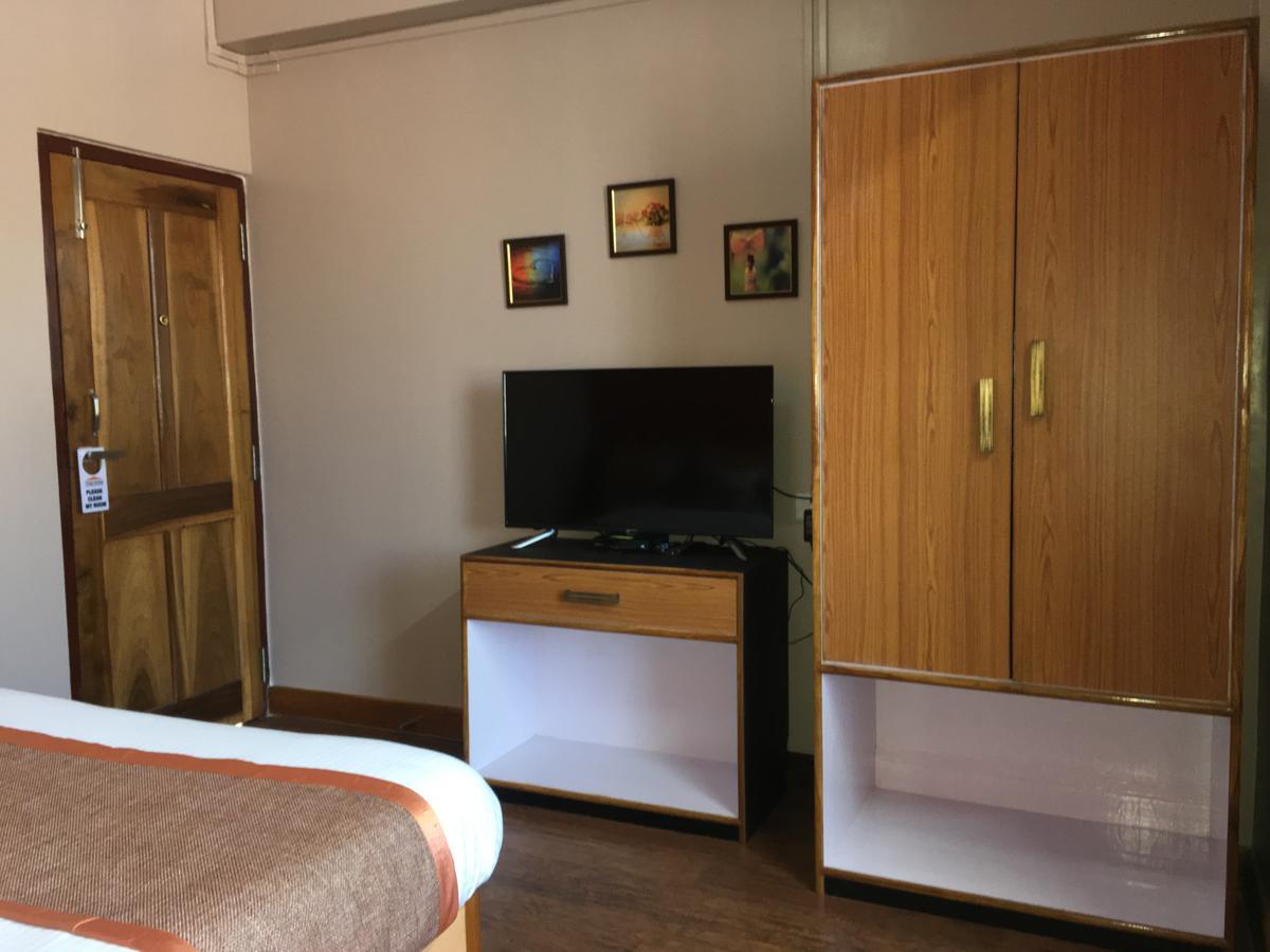 Orange Homestay Shillong Buitenkant foto