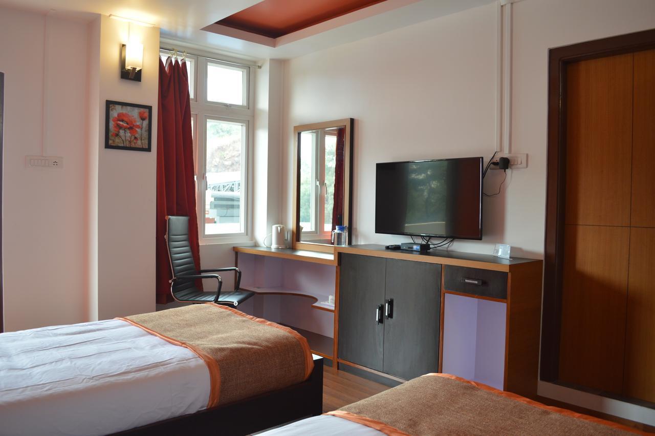 Orange Homestay Shillong Buitenkant foto