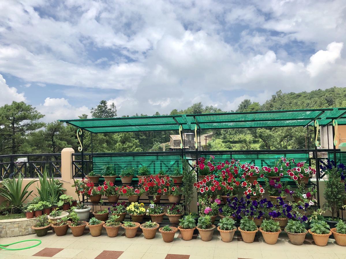 Orange Homestay Shillong Buitenkant foto