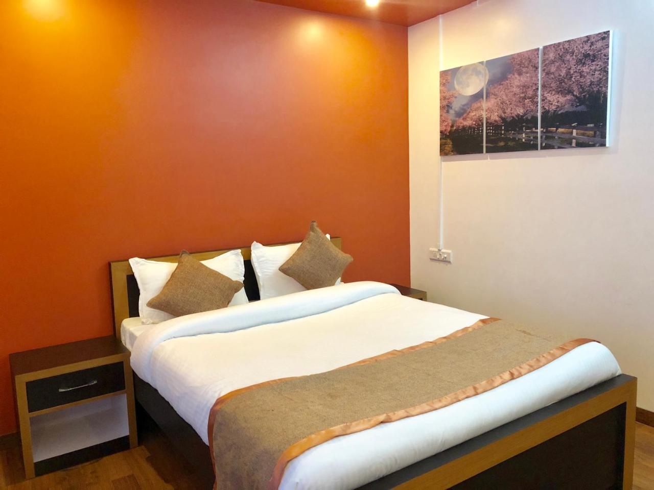 Orange Homestay Shillong Buitenkant foto