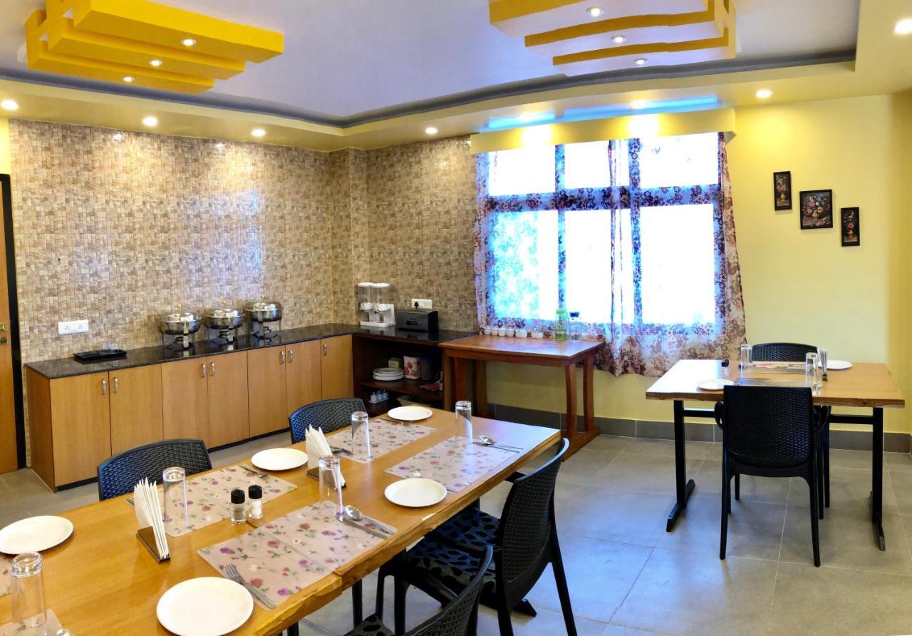 Orange Homestay Shillong Buitenkant foto