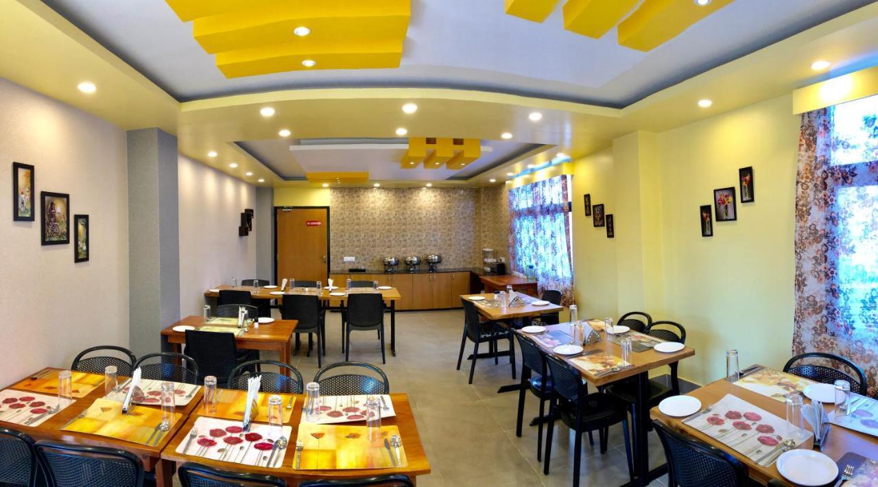 Orange Homestay Shillong Buitenkant foto