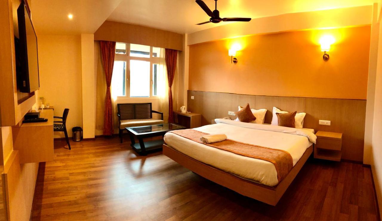 Orange Homestay Shillong Buitenkant foto
