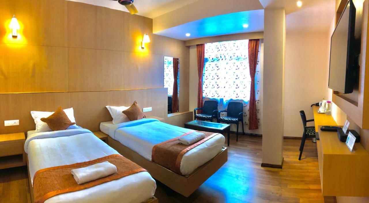 Orange Homestay Shillong Buitenkant foto